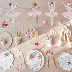 Ballet Slippers Napkins (x 16)>Meri Meri Hot