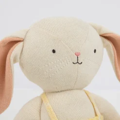 Bunny With Carrot><noscript><img width=