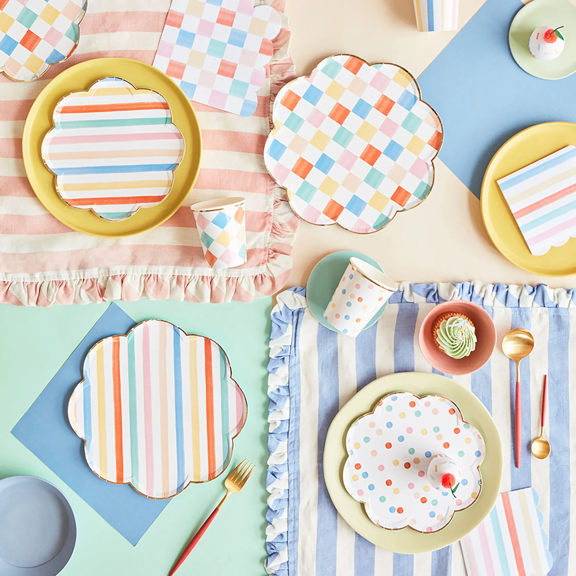 Colorful Pattern Cups (x 8)>Meri Meri Fashion
