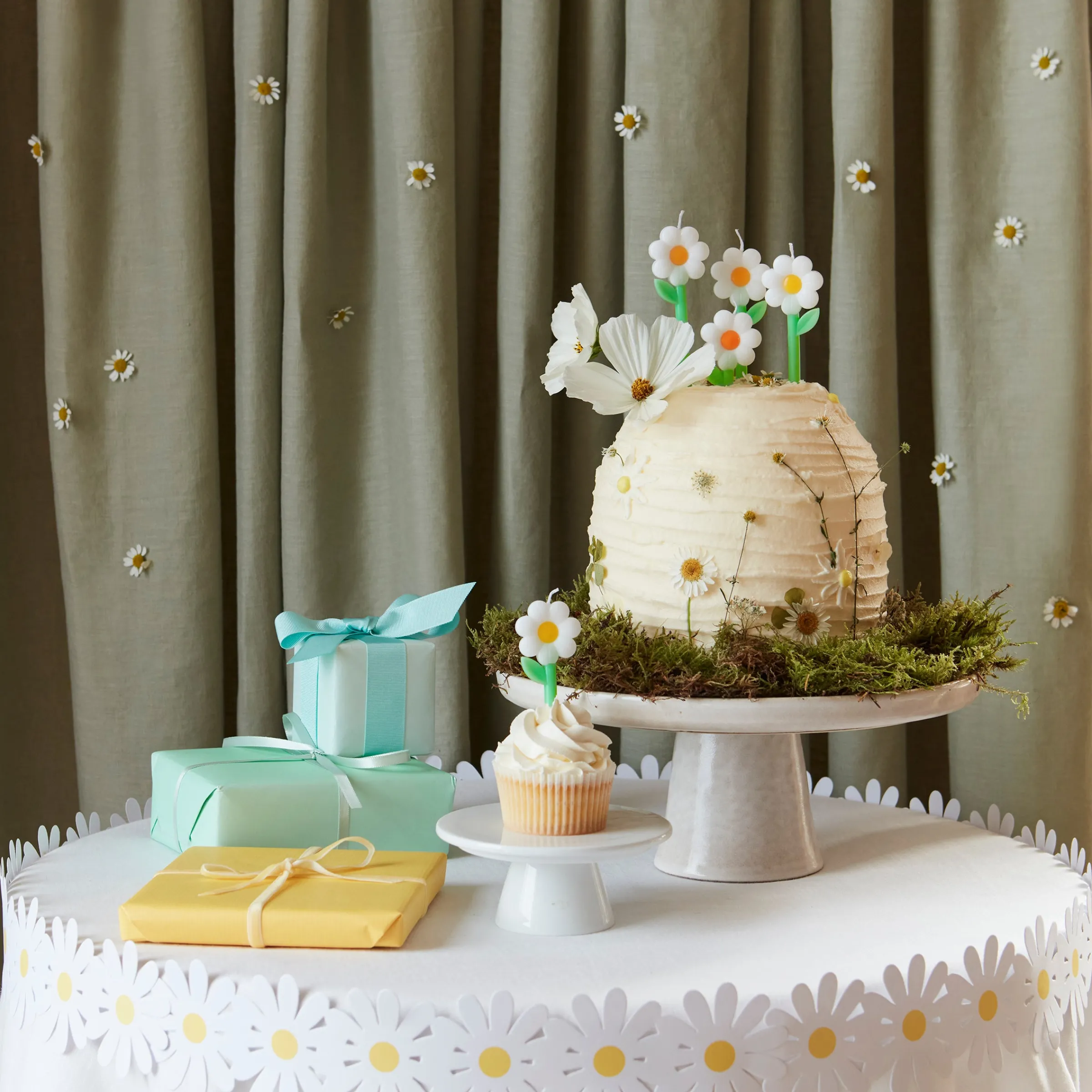Daisy Candles (x 6)>Meri Meri Fashion