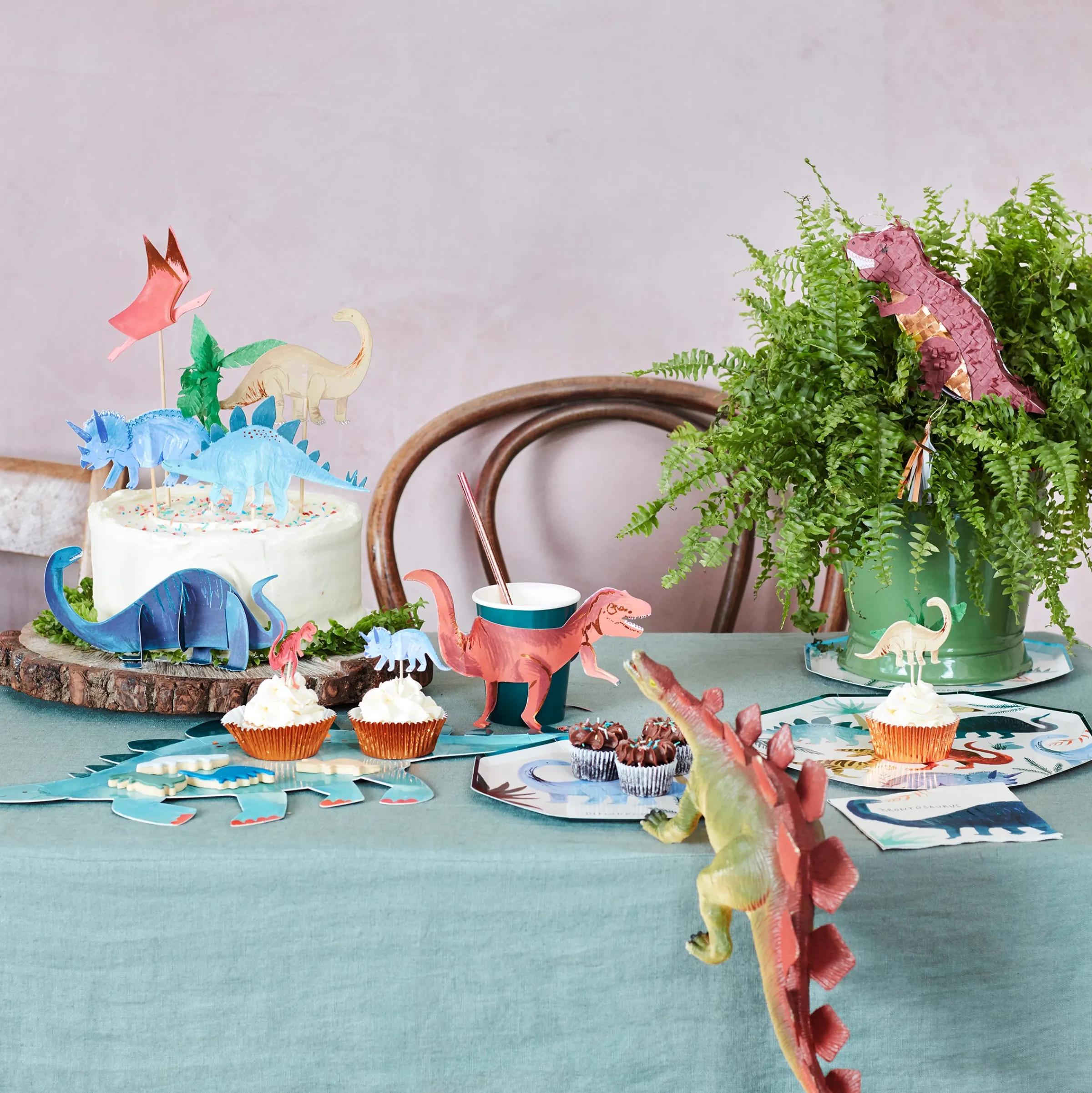 Dinosaur Kingdom Cupcake Kit (x 24 toppers)>Meri Meri Fashion