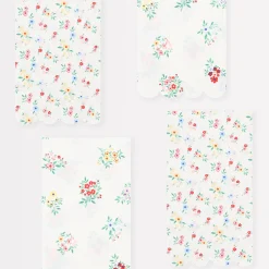 Ditsy Posy Scalloped Guest Towels (x 16)>Meri Meri Best