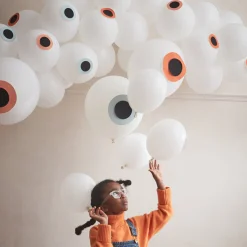 Eyeball Balloon Garland (x 40 balloons)><noscript><img width=