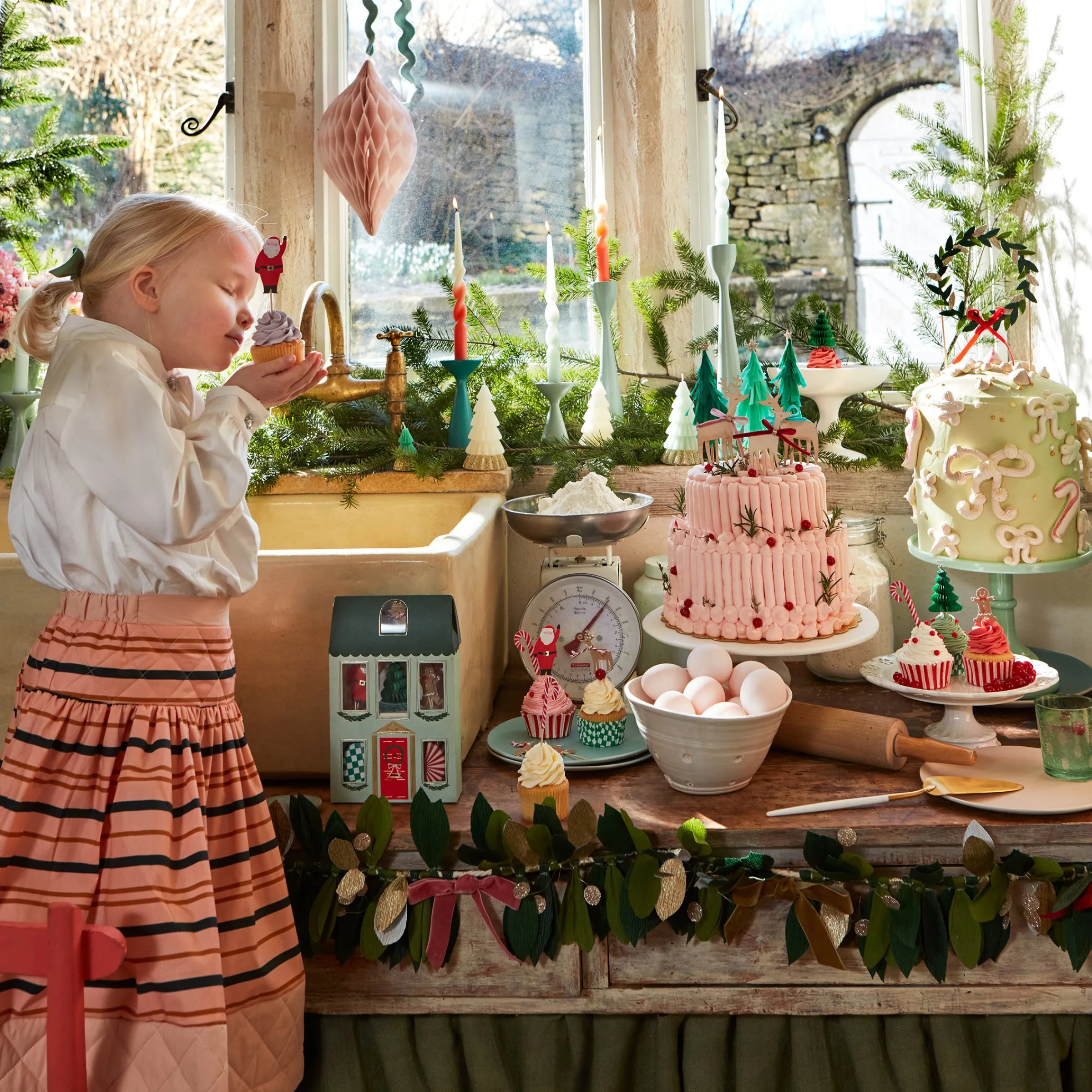 Festive House Cupcake Kit (x 24 toppers)>Meri Meri Discount