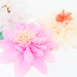Flower Garden Giant Garland><noscript><img width=