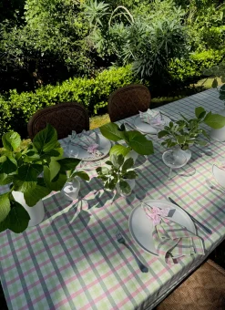 Gingham Clover Tablecloth><noscript><img width=