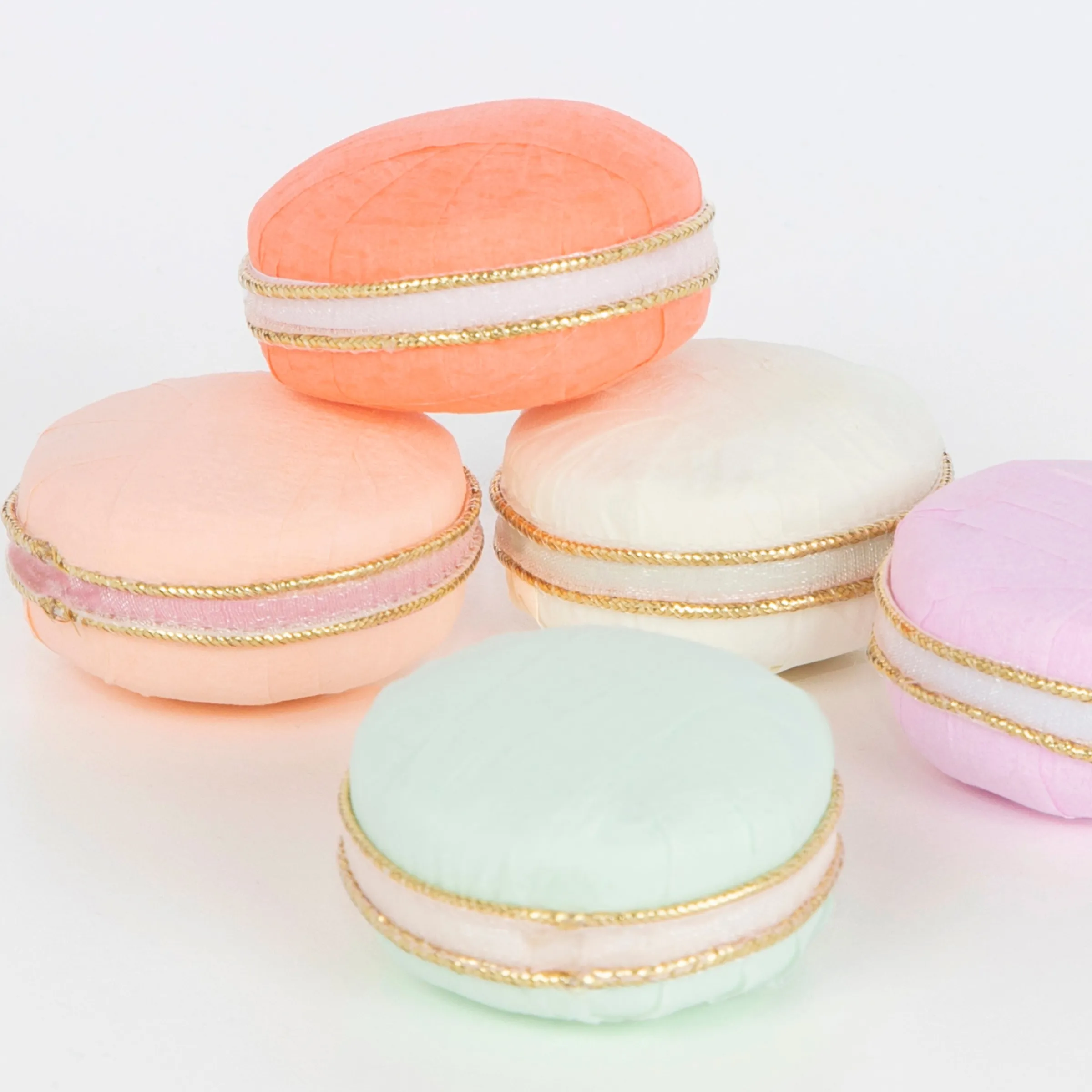 x Ladurée Paris Macaron Surprise Balls (x 5)>Meri Meri New