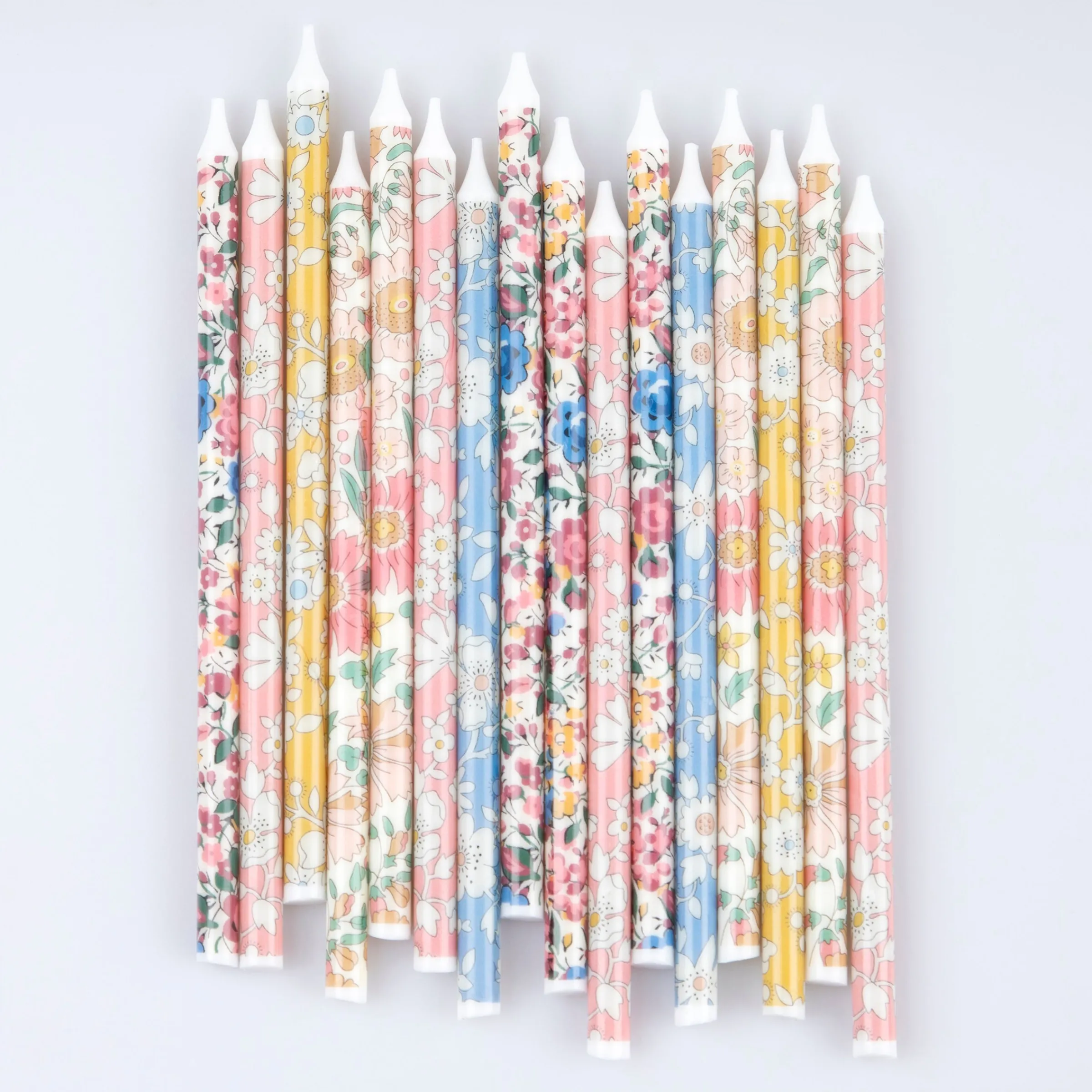 x Liberty Mixed Print Party Candles (x 16)>Meri Meri Sale
