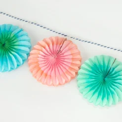 Mini Fan Garland><noscript><img width=