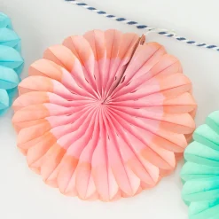 Mini Fan Garland><noscript><img width=