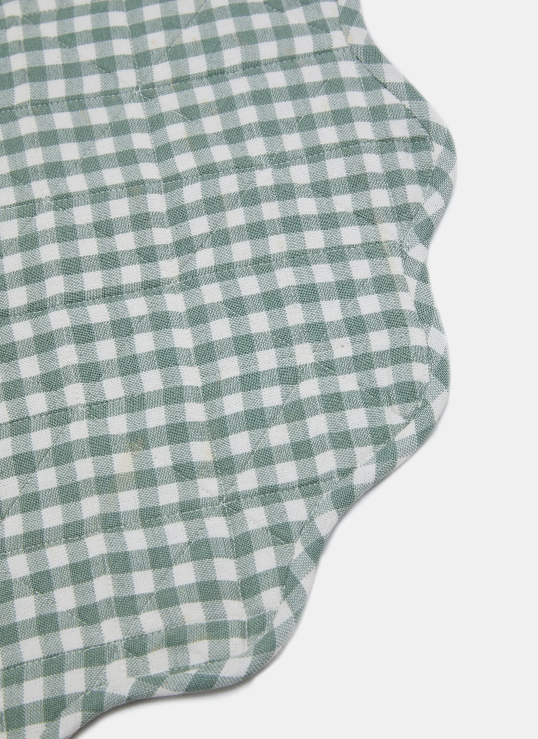 Mini Gingham Sage Scalloped Edge Placemat>Meri Meri New