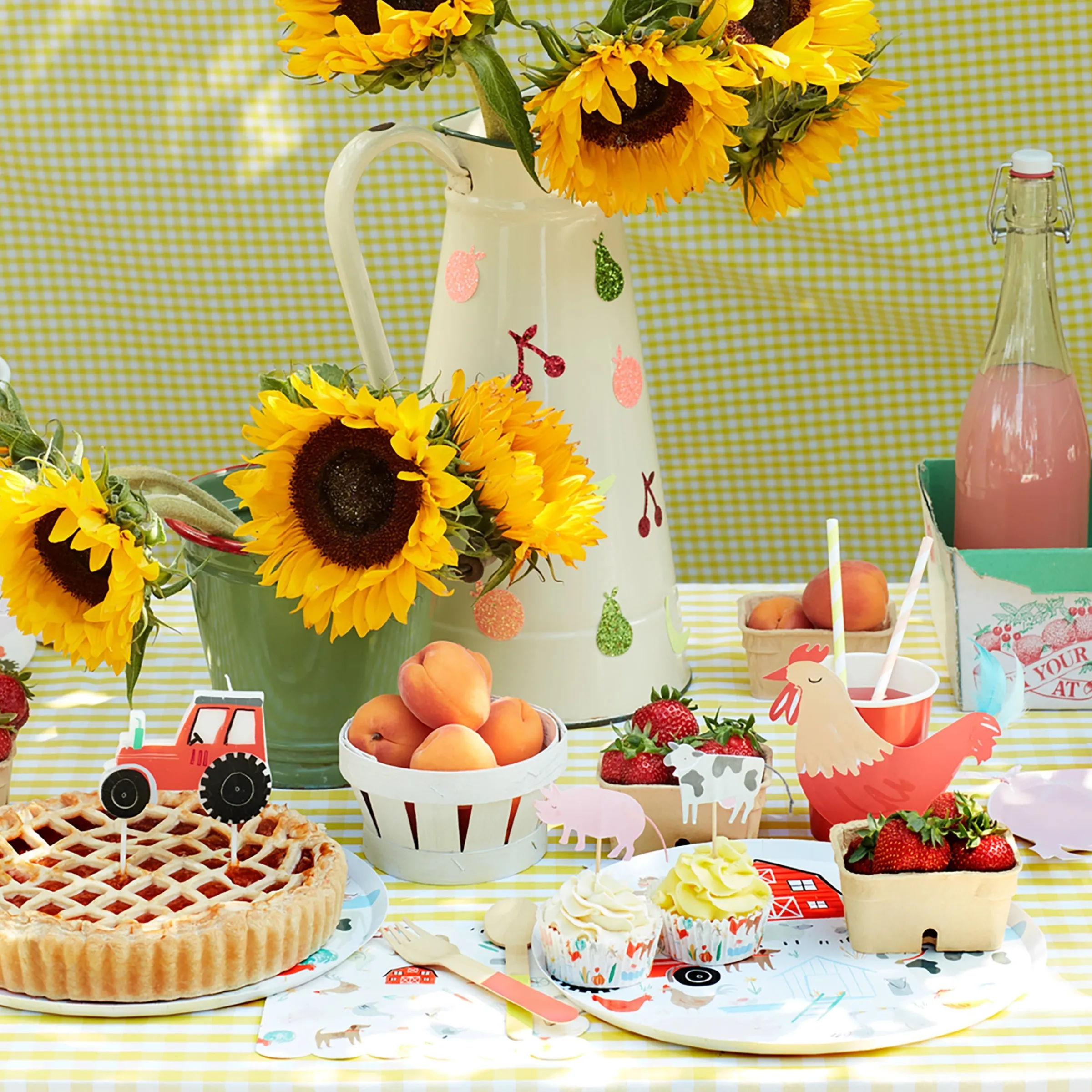 On The Farm Cupcake Kit (x 24 toppers)>Meri Meri Clearance