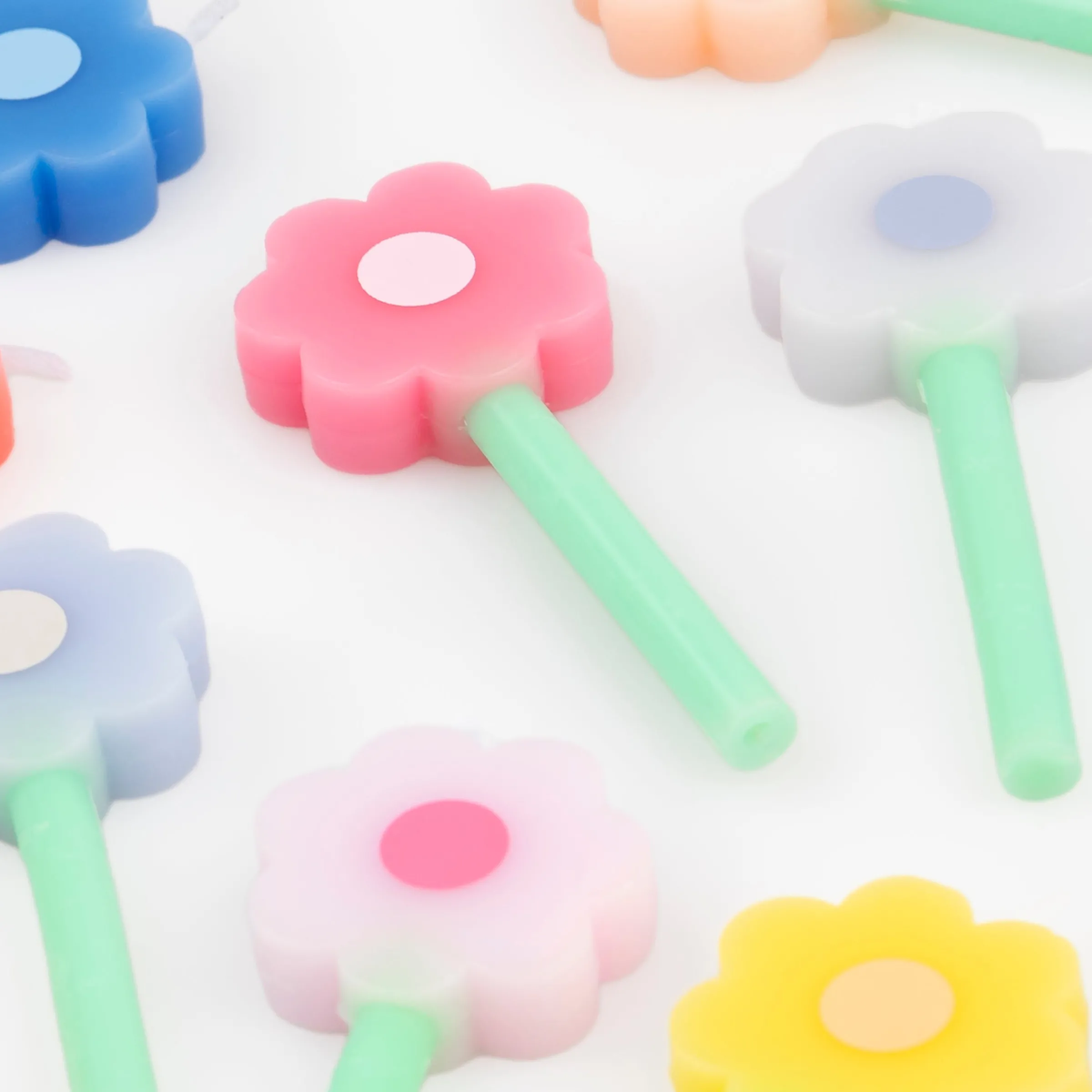 Rainbow Daisy Candles (x 12)>Meri Meri Online