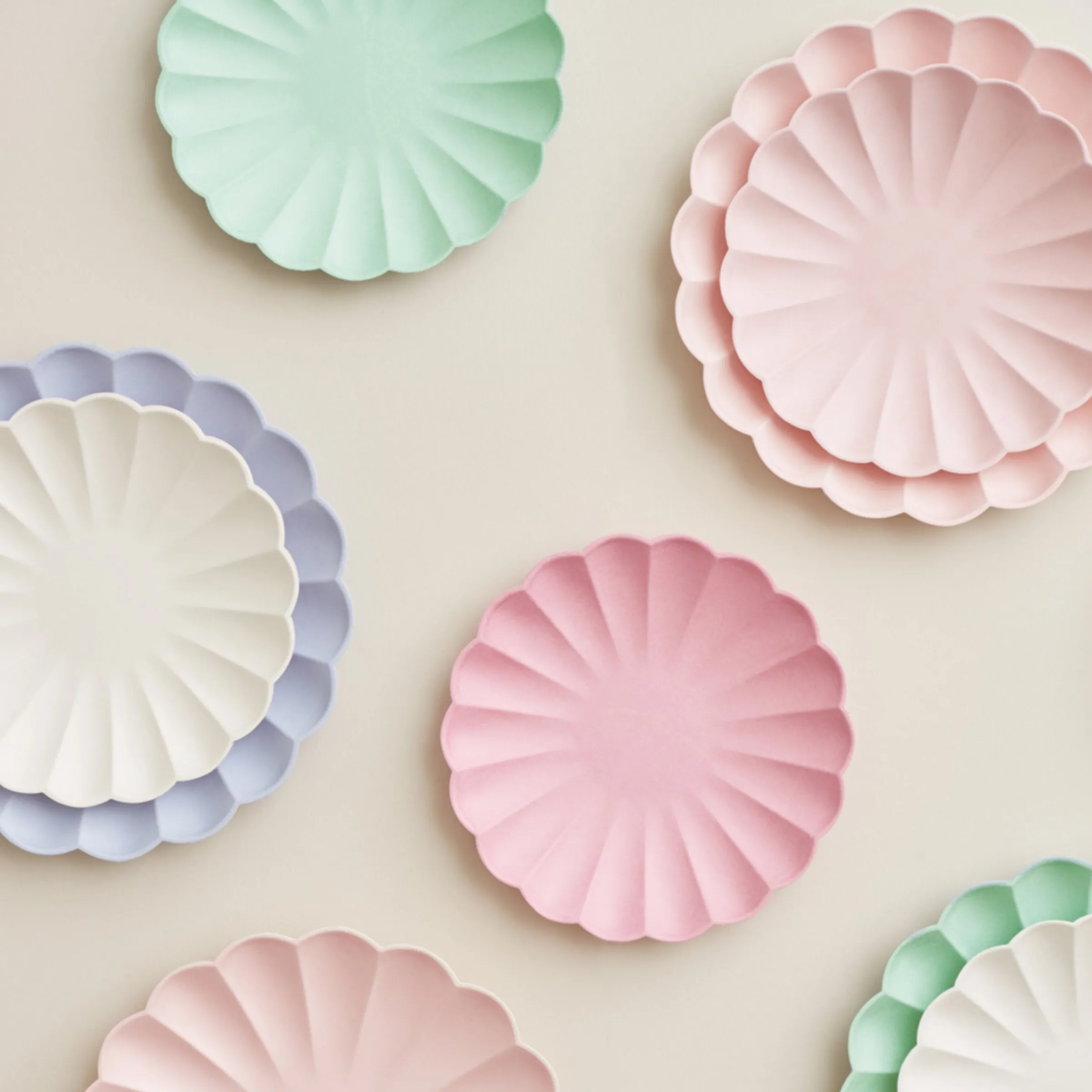 Small Candy Pink Compostable Plates - Big Multipack (x 48)>Meri Meri Fashion