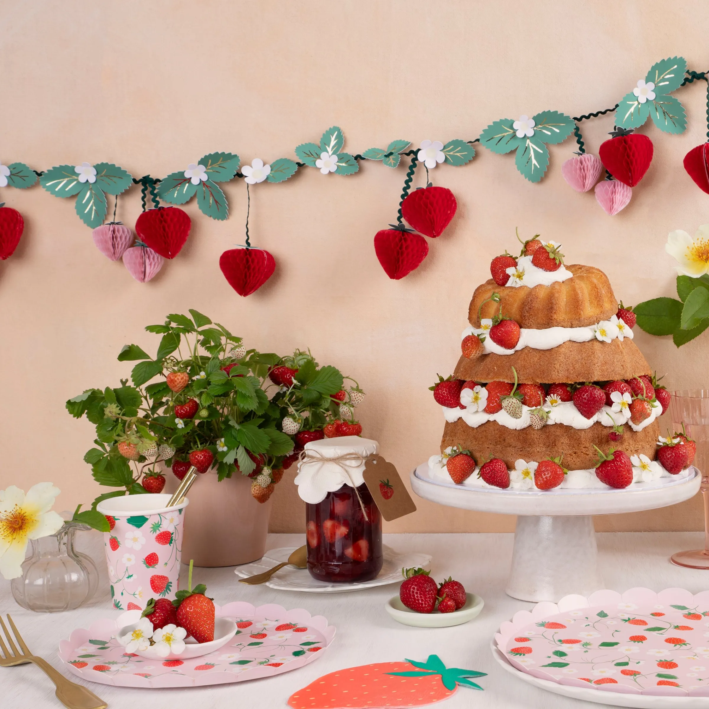 Strawberry Pattern Cups (x 8)>Meri Meri Sale