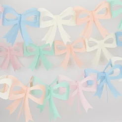 Tissue Paper Bow Garland Set><noscript><img width=