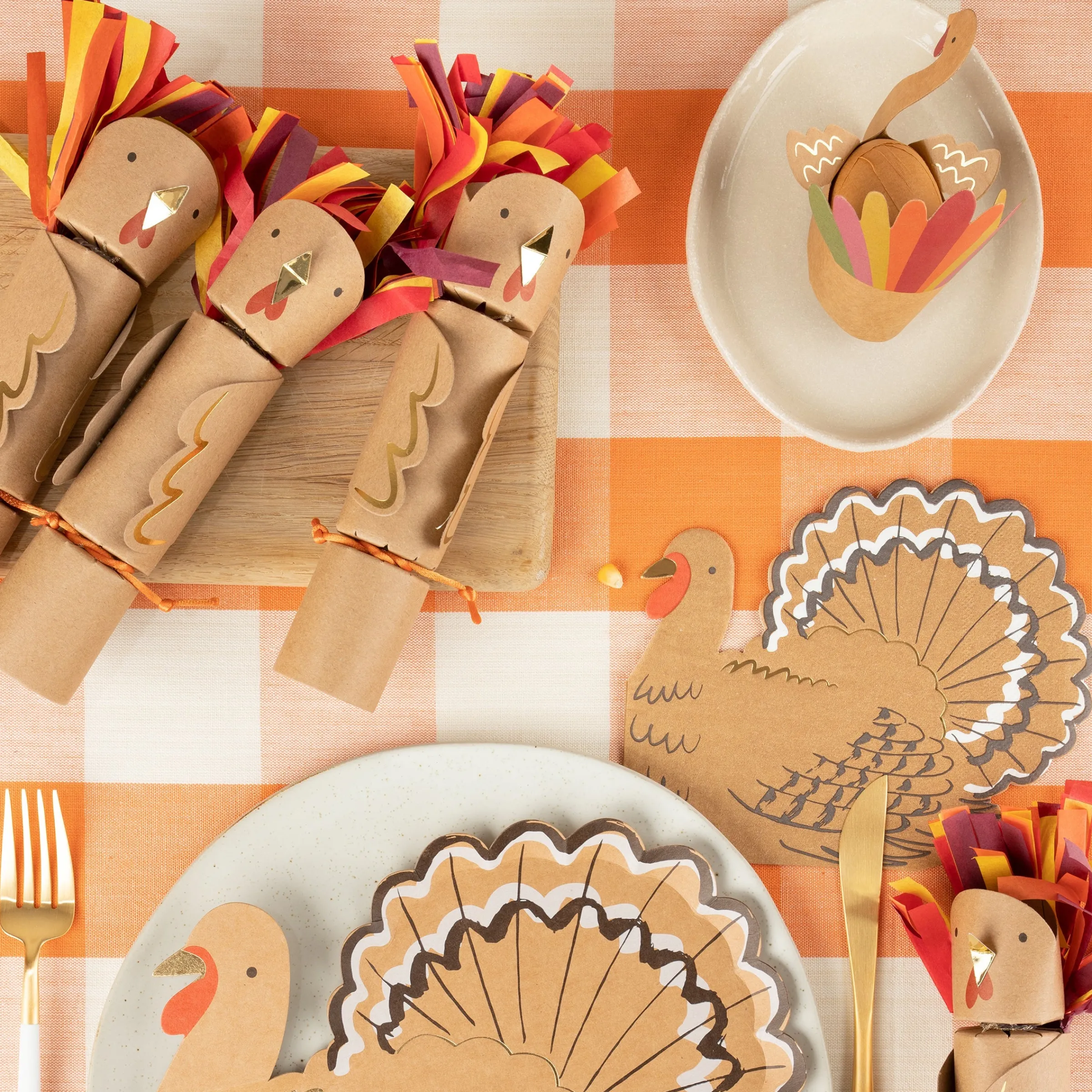Turkey Medium Crackers (x 6)>Meri Meri Hot
