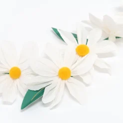 Wild Daisy Garland><noscript><img width=