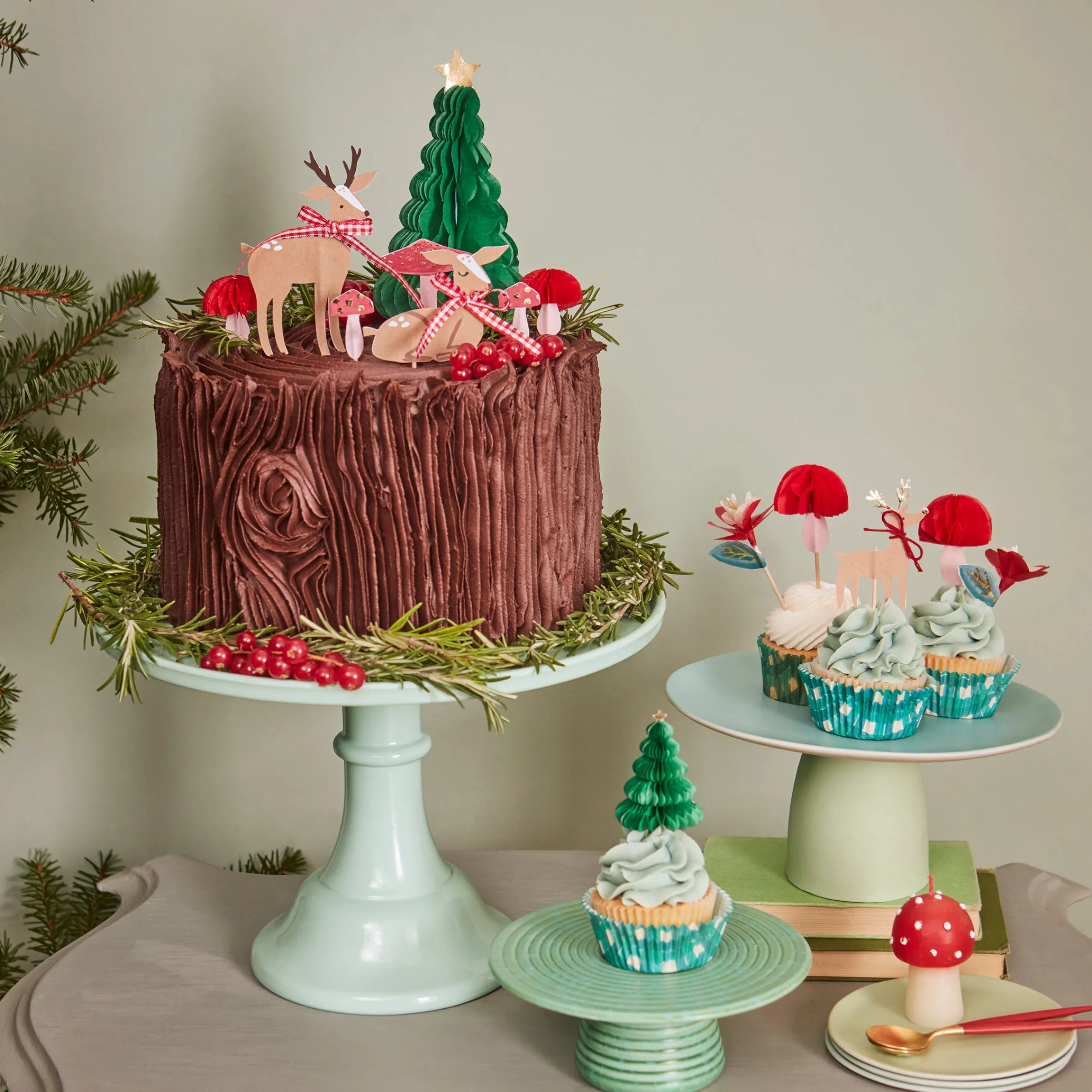 Winter Woodland Cupcake Kit (x 24 toppers)>Meri Meri Clearance