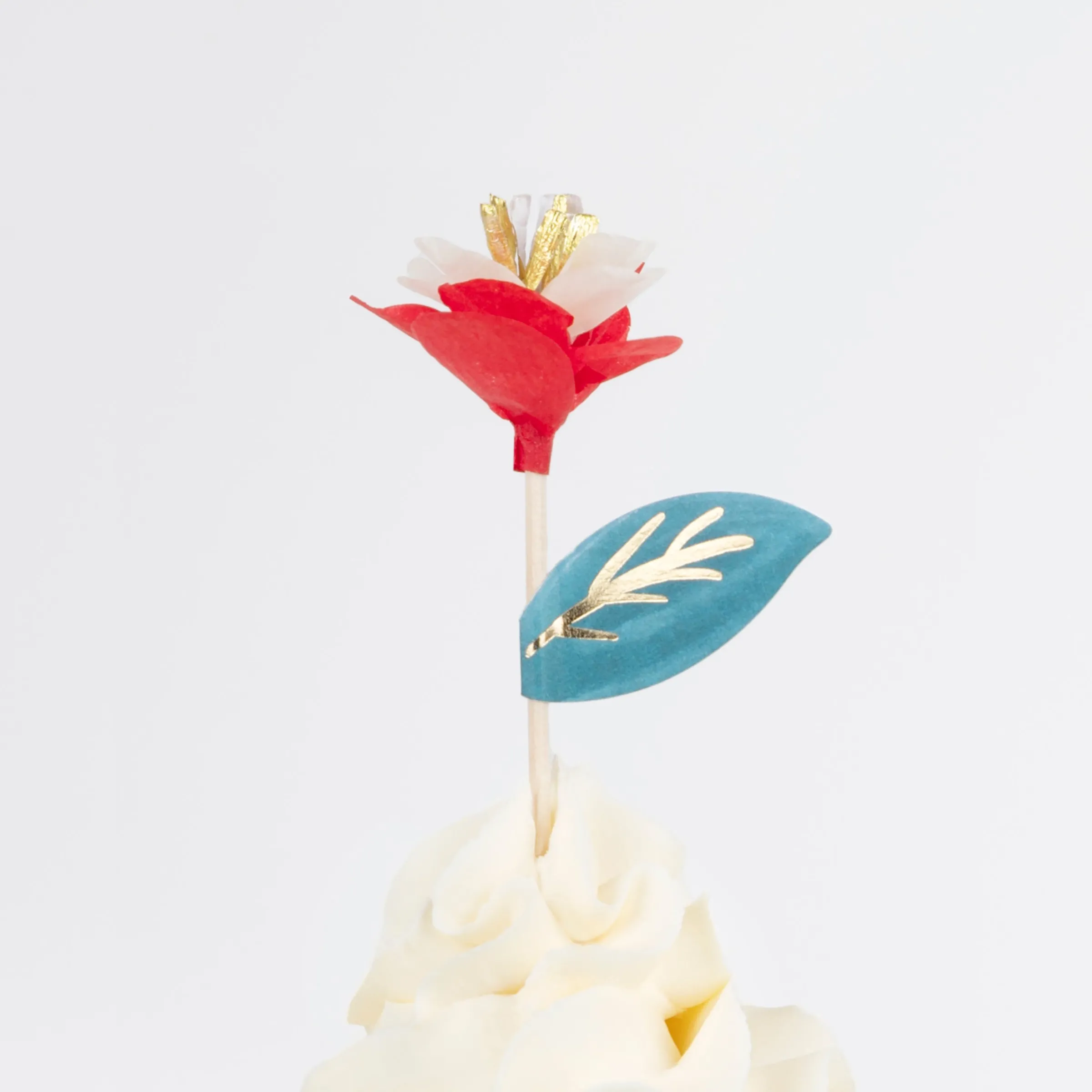 Winter Woodland Cupcake Kit (x 24 toppers)>Meri Meri Clearance