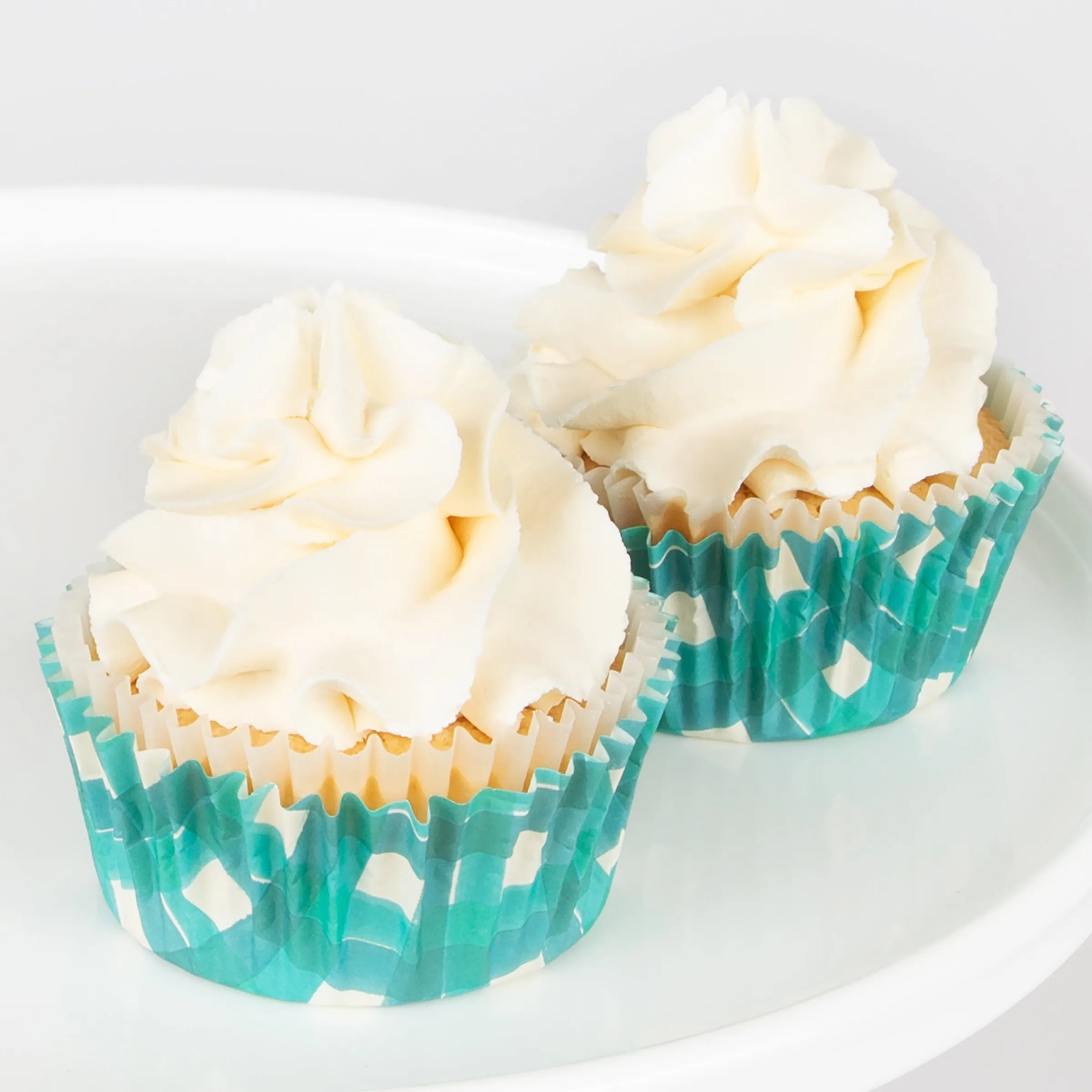 Winter Woodland Cupcake Kit (x 24 toppers)>Meri Meri Clearance