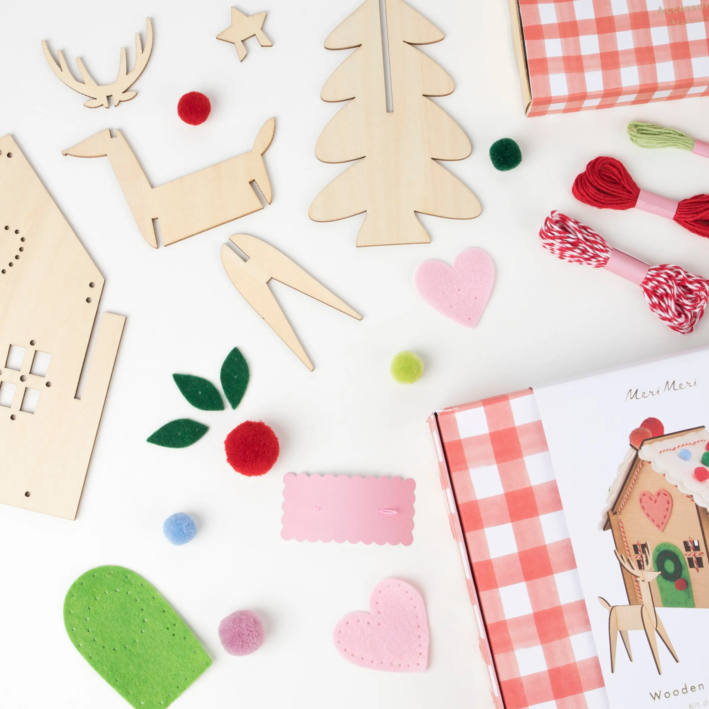 Wooden Embroidery Gingerbread House Kit>Meri Meri Clearance